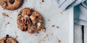 Notenkoekjes Met Chocola Lekker Koekjesrecept Uit Pauline S Keuken