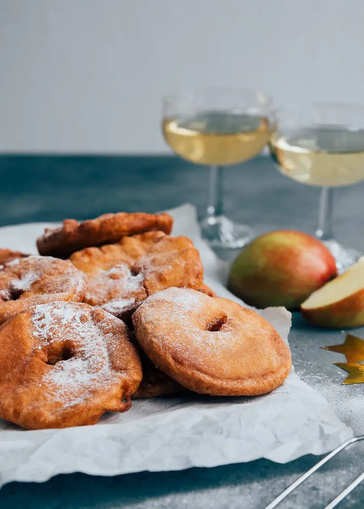 appelbeignets uit de frituur
