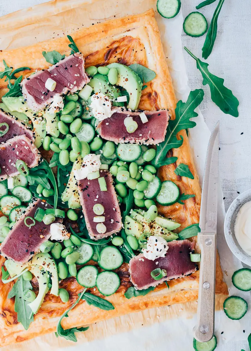 plaattaart met tonijn