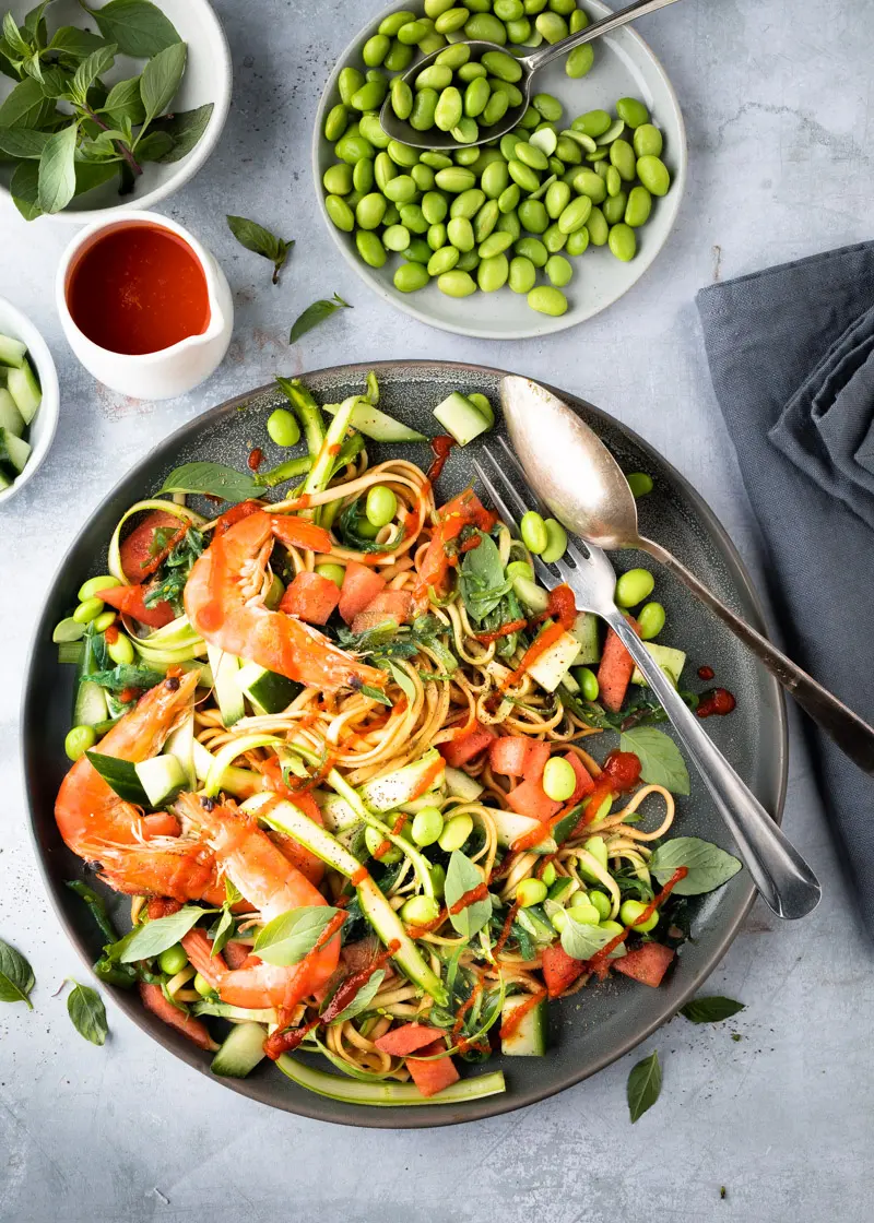 pittige noedels met garnalen