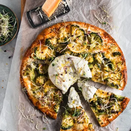 Broccoli pizza