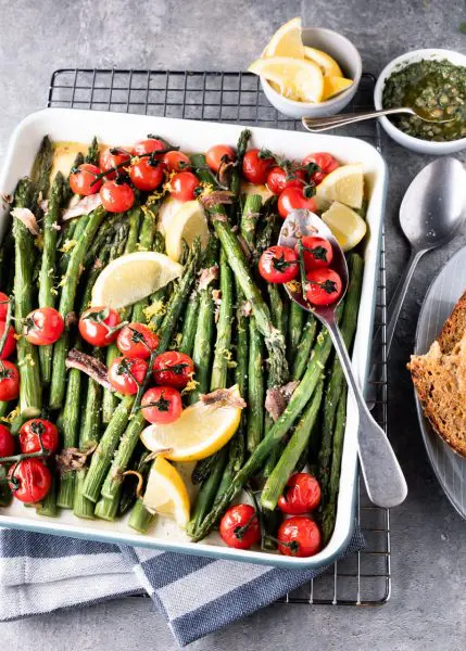 Groene asperges uit de oven