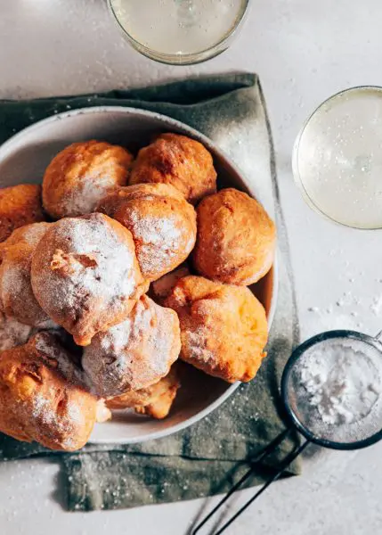 Oliebollen bakken