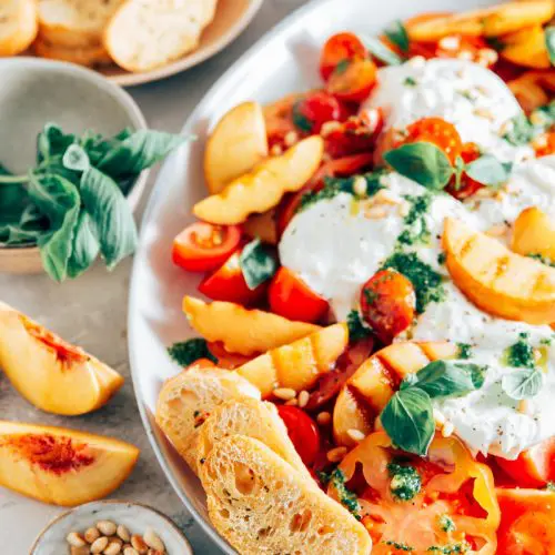 Perzik burrata salade