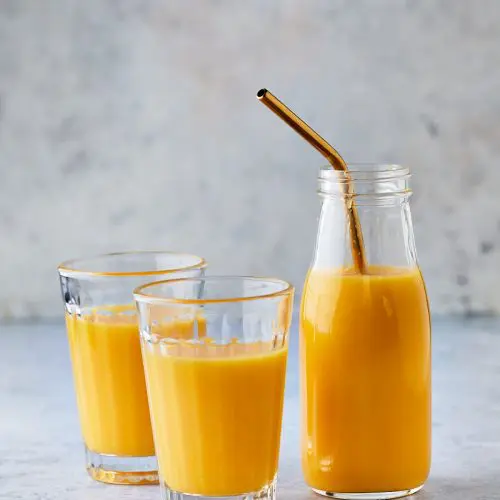 mango smoothie