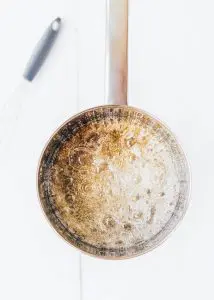 Karamelsaus maken