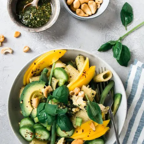 pasta kip pesto salade