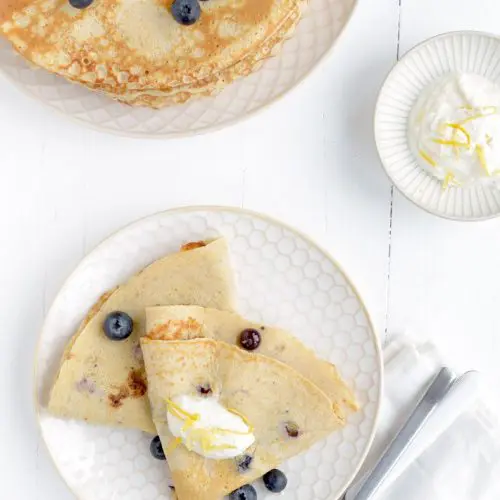 speltpannenkoek met blauwe bessen