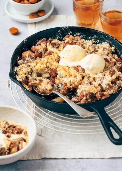 Appel peren crumble met kruidnoten