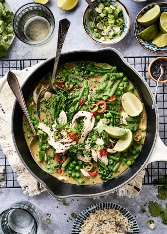 Gezonde groene curry