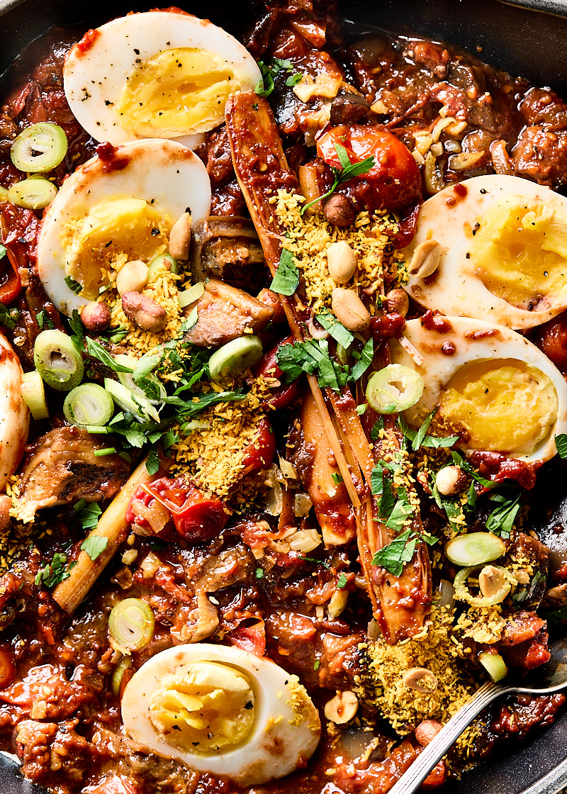 Indonische gestoofde aubergine