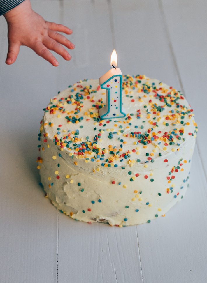 Ongekend Confetti taart voor Merlijn zijn 1e verjaardag - Uit Pauline's Keuken LO-24