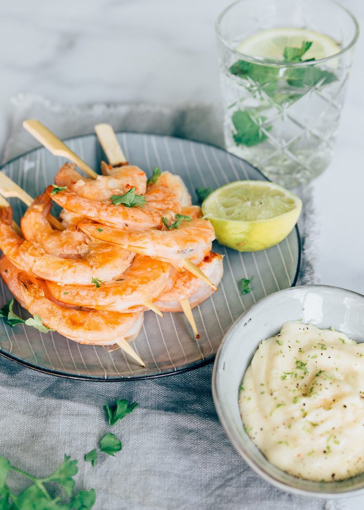 Garnalenspiesjes met limoenaioli