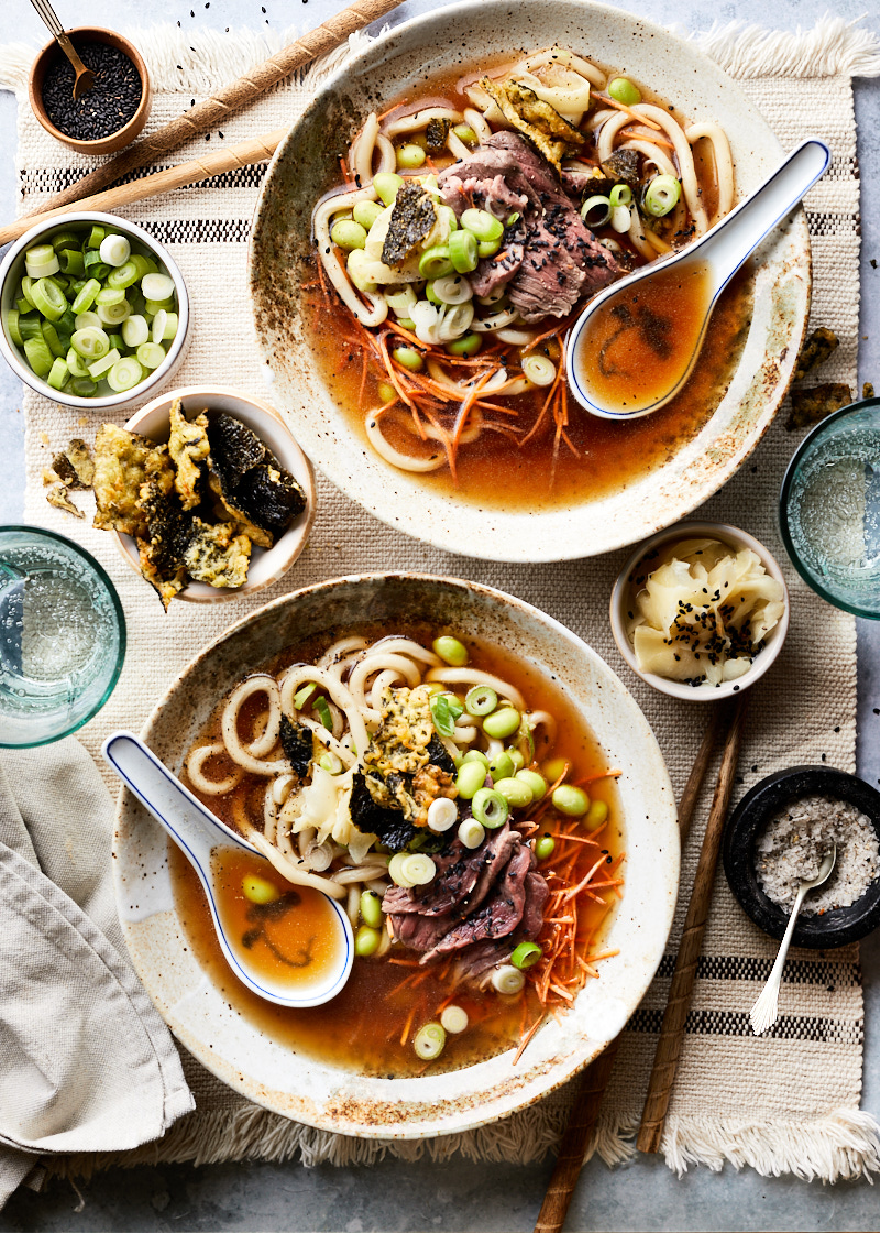 Noedelsoep met udon noodles