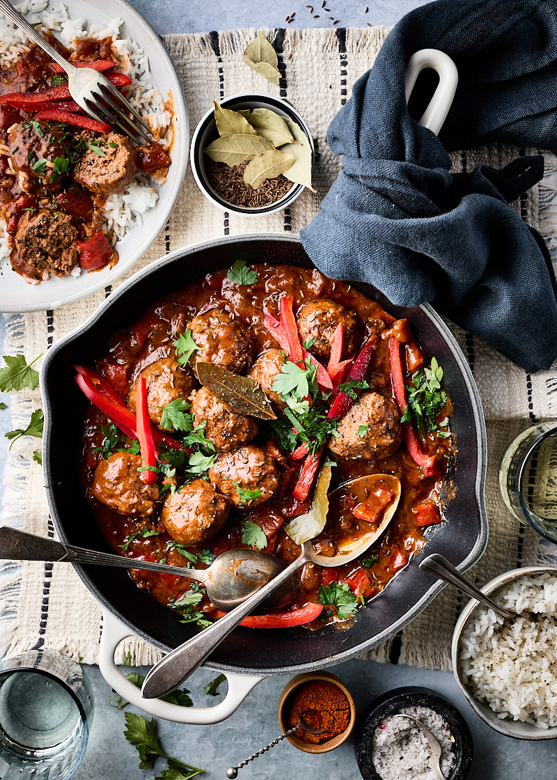 Goulash met gehaktballetjes
