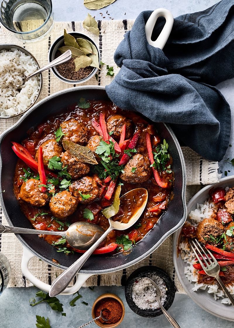 Goulash met gehaktballetjes