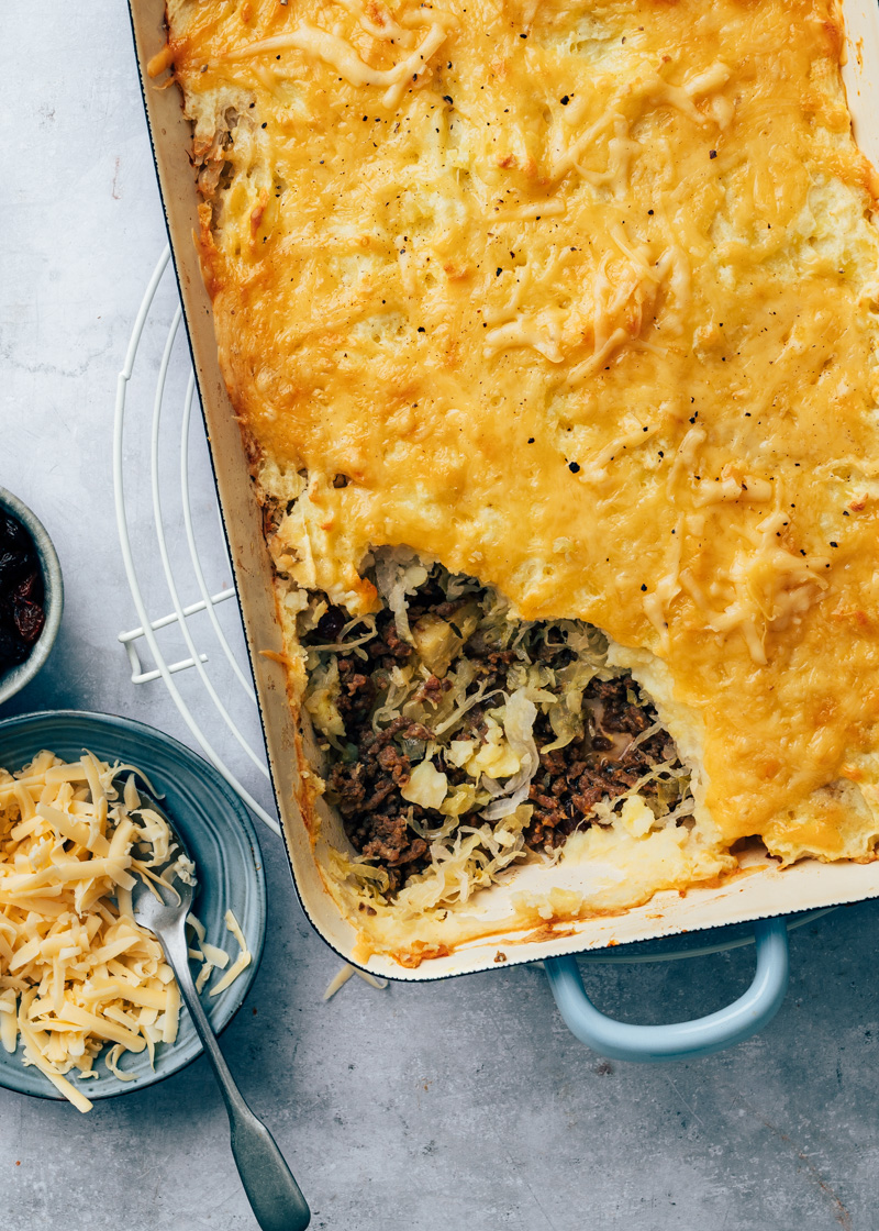 Zuurkoolschotel met gehakt