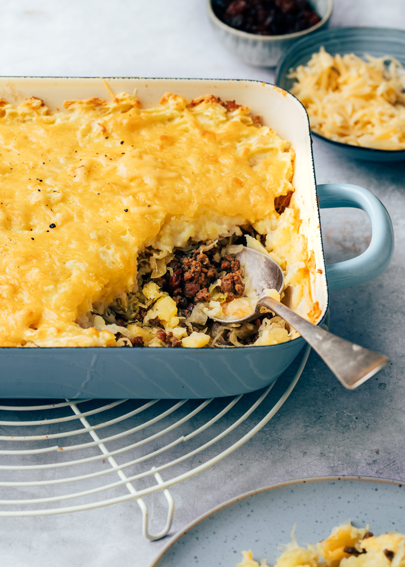 Zuurkoolschotel met gehakt