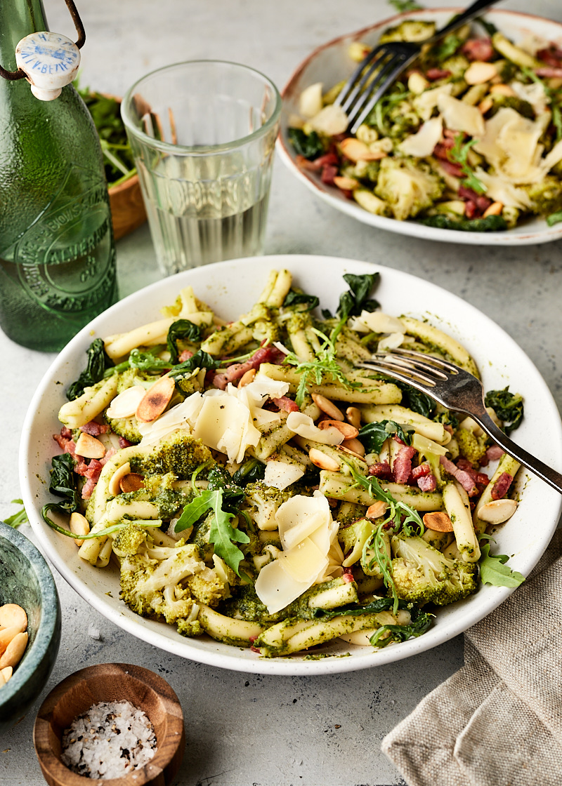 Casarecce pasta met groene saus