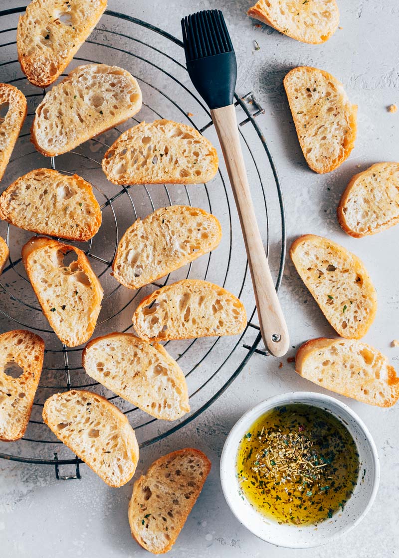 Crostini: zelf knapperige toastjes maken