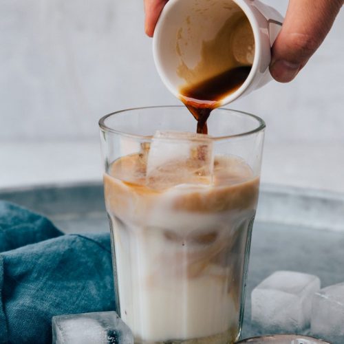 Iced latte maken