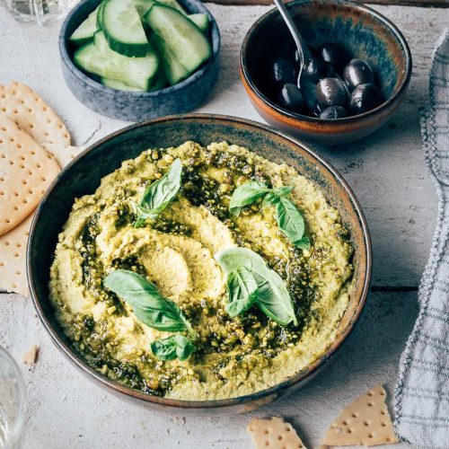 Pesto hummus