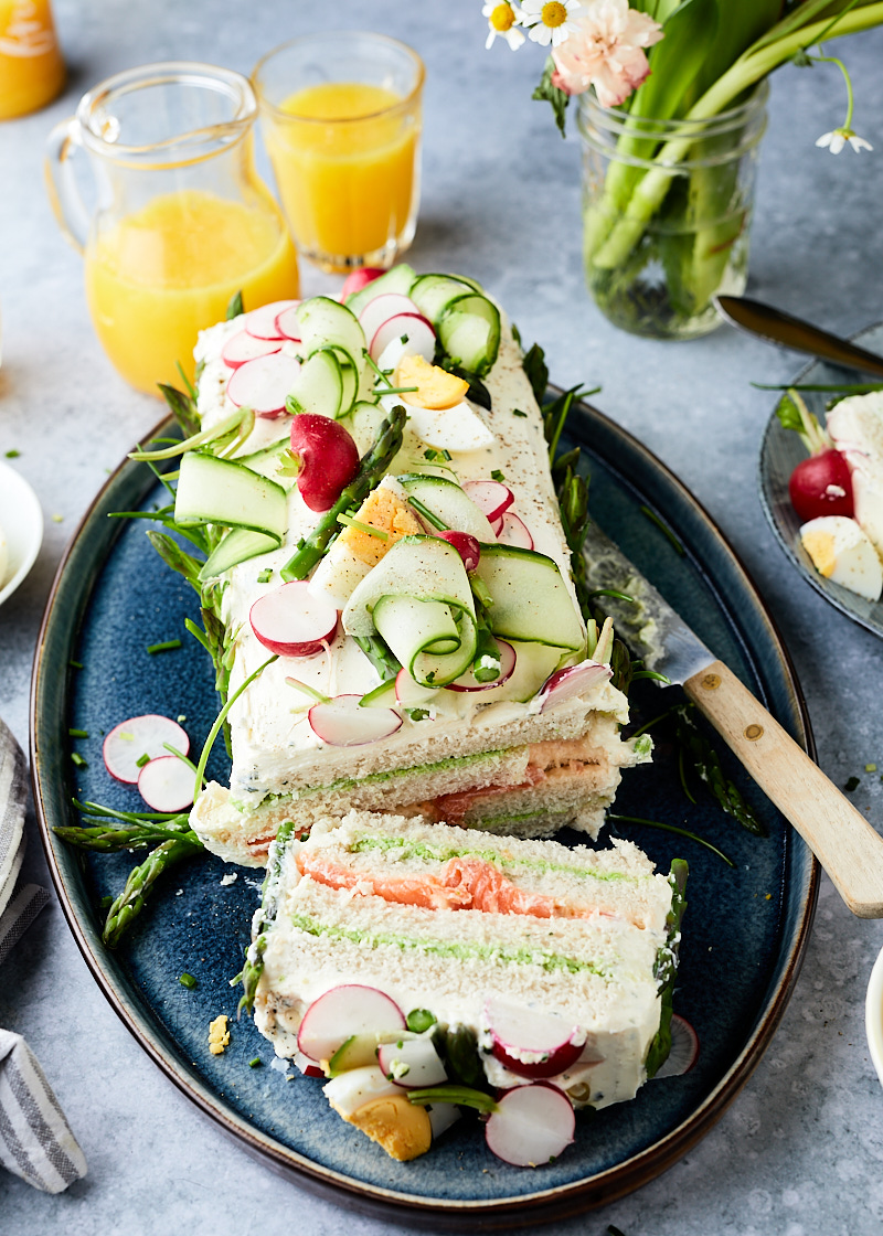 Sandwich taart met zalm