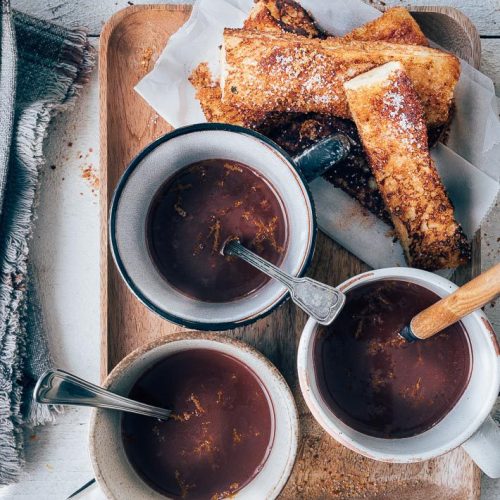 Warme chocolademelk met sinaasappel