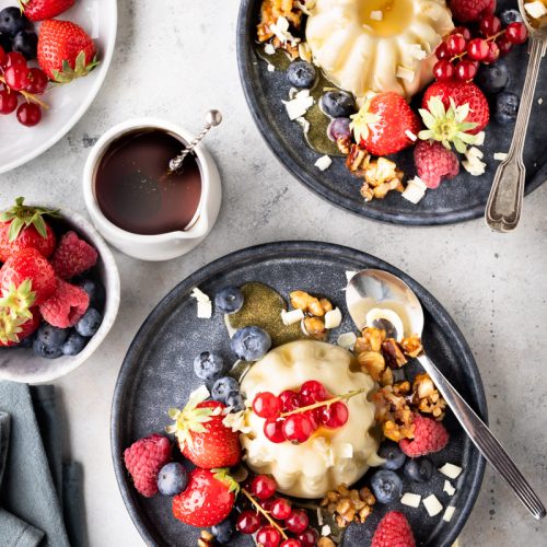 Yoghurt panna cotta - toetjes met fruit