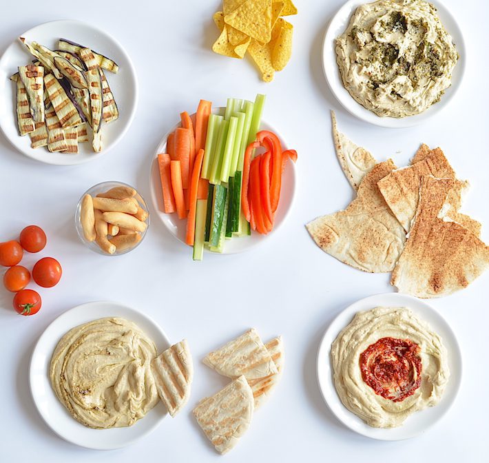 dippen in houmous 1