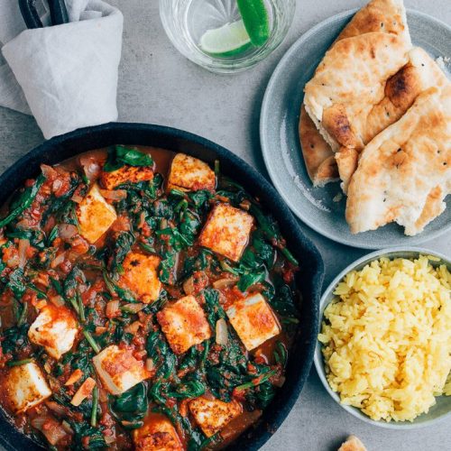 saag paneer met tomatensaus-