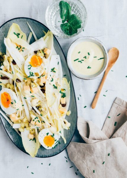 witlofsalade met ei